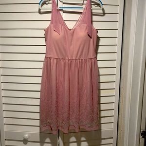 Lovely Size 9 pink dress with sequin’s. Let me know if you have any questions!